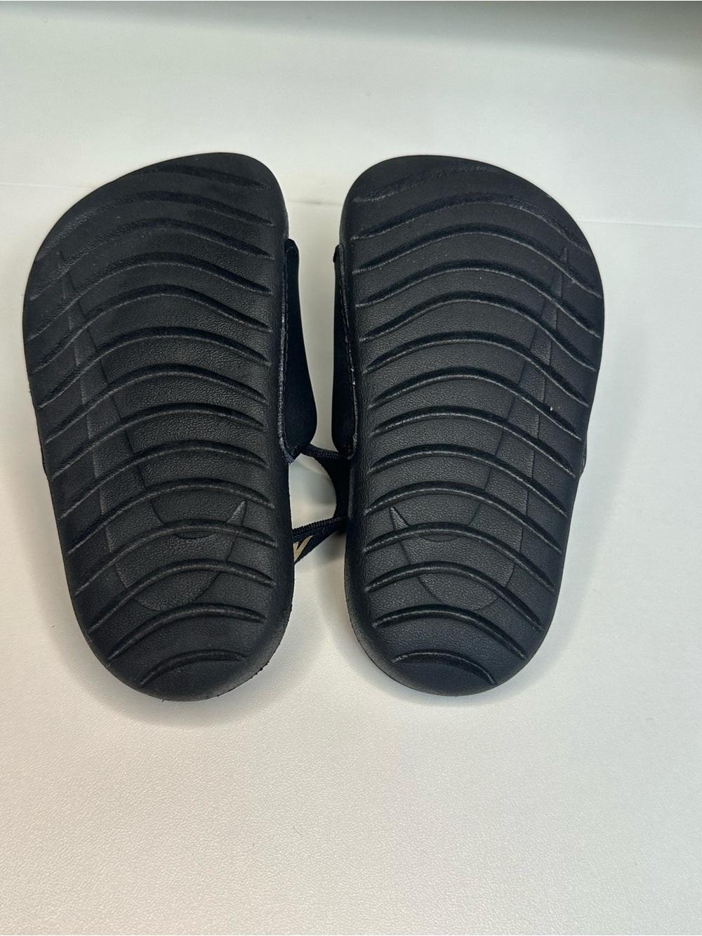 Nike Kids Black Slides with Gold Swoosh - Picture 2 of 4